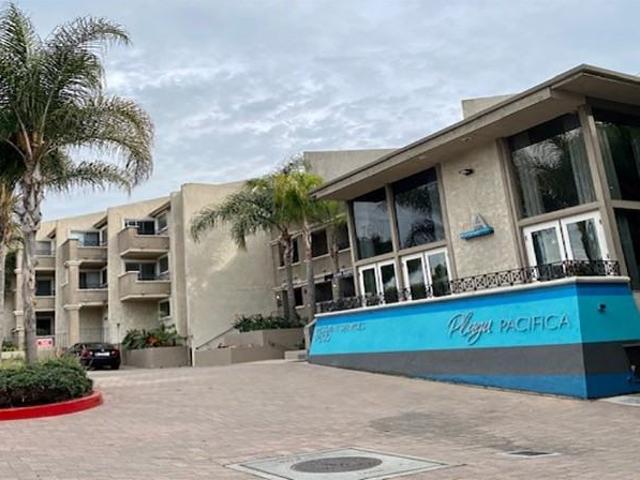 Apartment for rent in Canoga Park, California