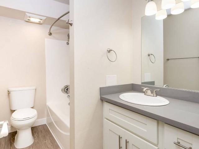 Apartment for rent in Canoga Park, California
