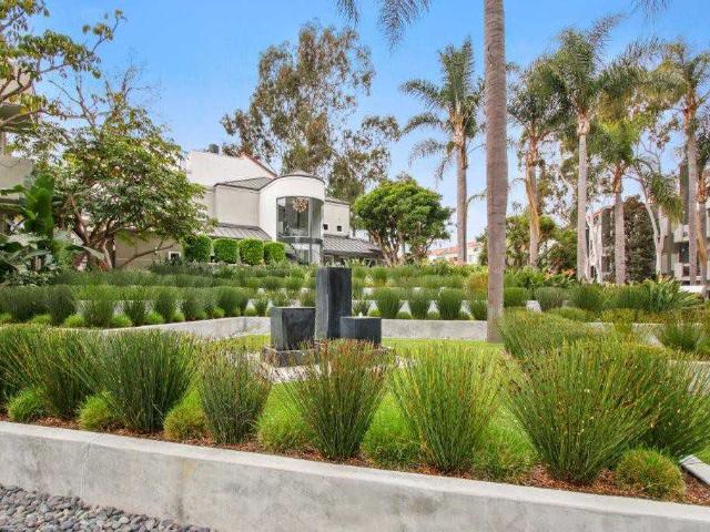 Apartment for rent in Canoga Park, California