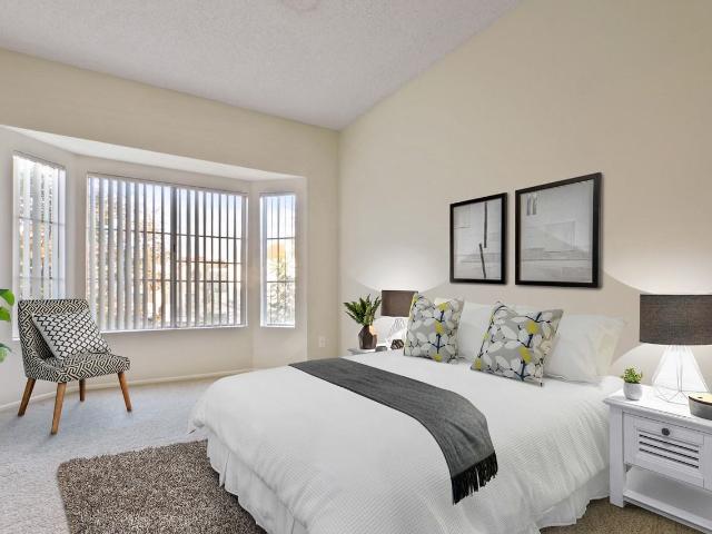 Apartment for rent in Canoga Park, California