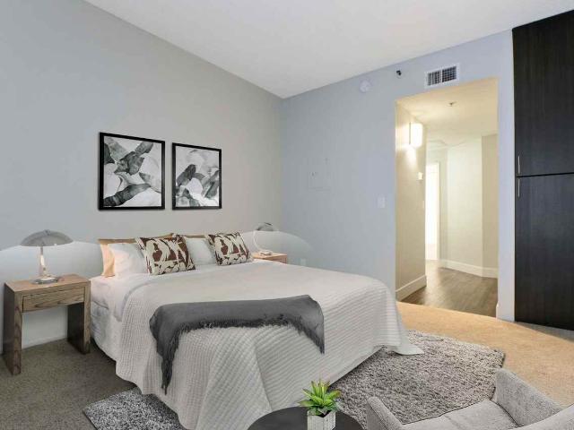 Apartment for rent in Canoga Park, California