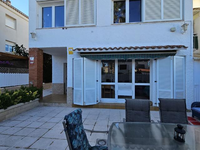 Apartamento en alquiler en Roda De Barà Apartamento en alquiler en Roda De Barà