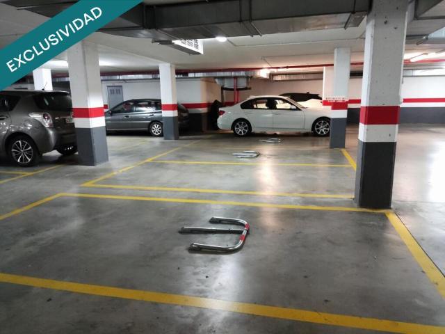 Parking en venta en Valencia, el Castellar - l'Oliveral Parking en venta en Valencia, el Castellar - l'Oliveral