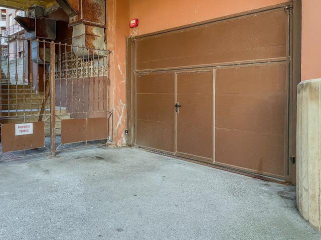 Garaje en venta en Perines, Santander
