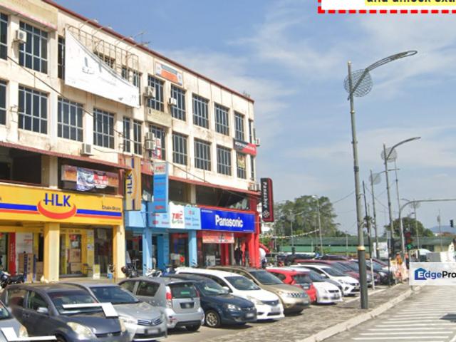 Shop for rent in Kajang, Langat