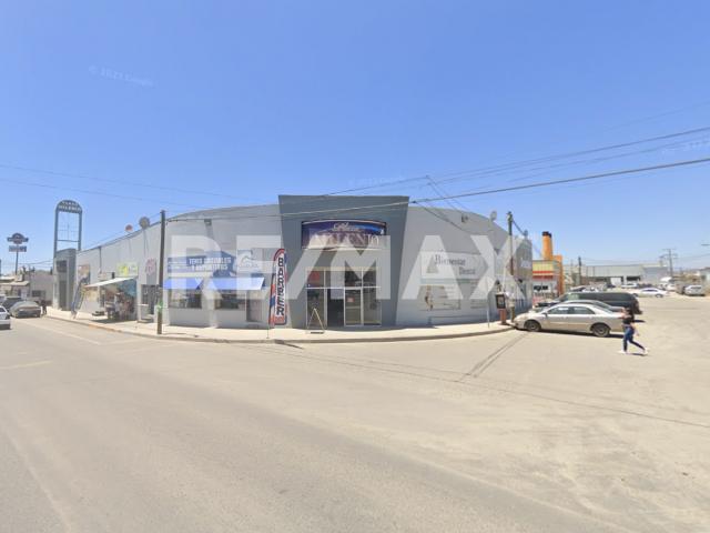 Local Comercial en venta en Ensenada, Baja California
