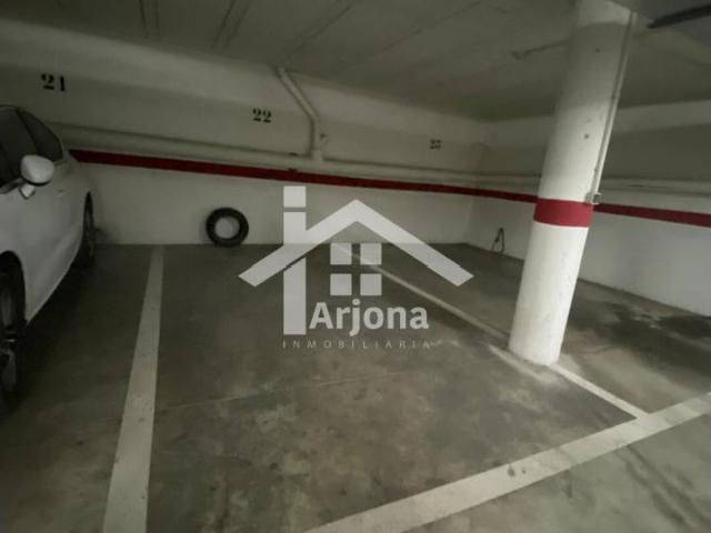 Garaje en alquiler en Lucena