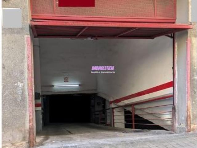 Local Comercial en alquiler en Fondo, Santa Coloma De Gramenet