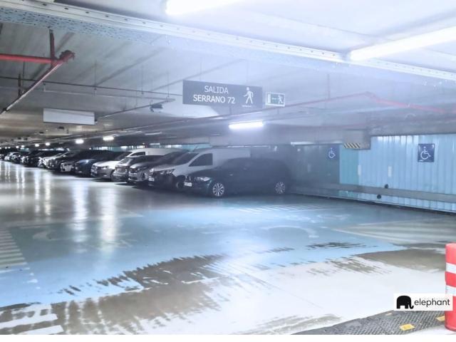 Parking en venta en Madrid, Castellana