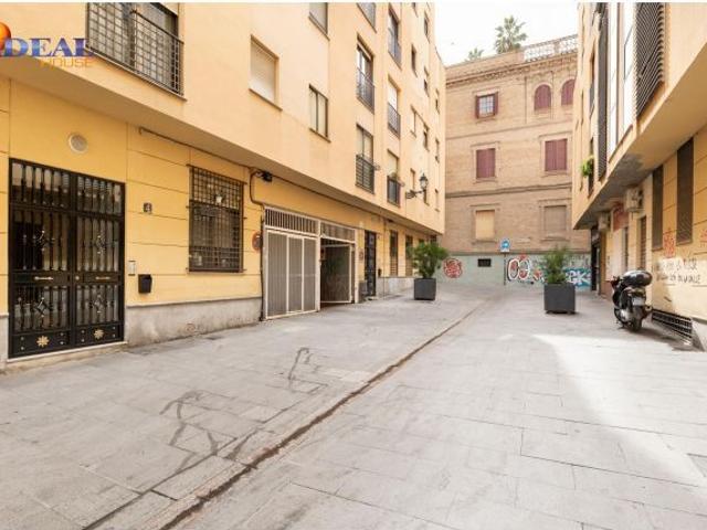 Local Comercial en venta en La Granada, Centro - Sagrario