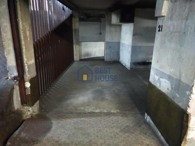 Garaje en venta en Moisés de León, León