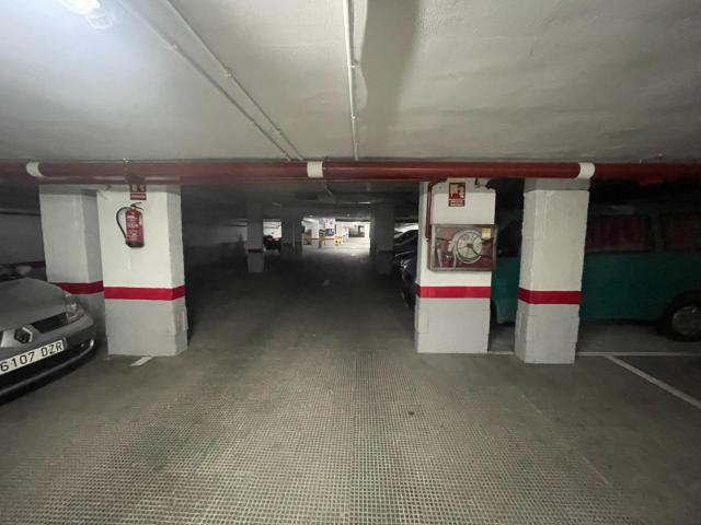 Garaje en venta en Latina, Madrid