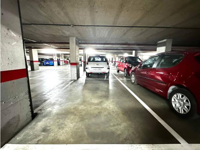 Garaje en venta en Madrid, Pacífico