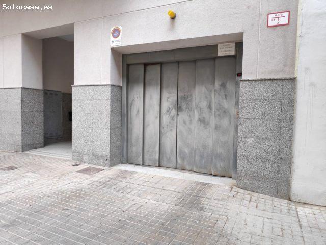 Local Comercial en alquiler en Manises, Valencia