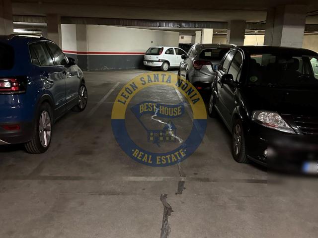 Garaje en alquiler en Casco Histórico, León