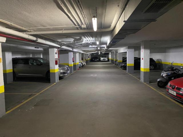 Garaje en venta en Puente de Vallecas, Madrid