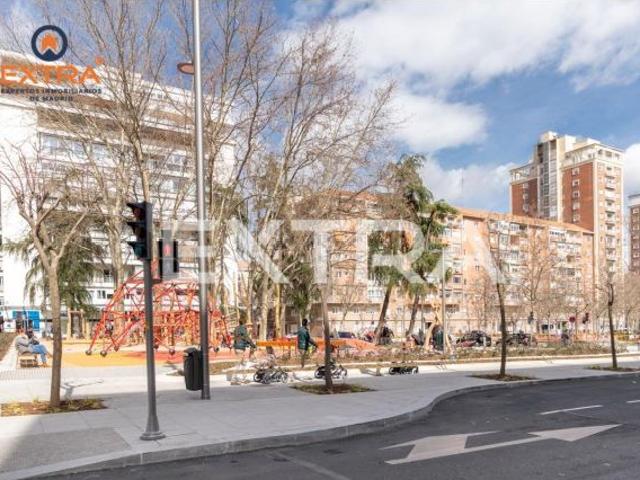 Local Comercial en venta en Tetuán, Madrid