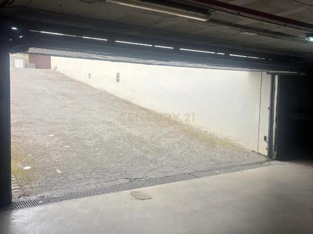 Garaje en venta en Nueva Andalucía, Costa del Sol Occidental