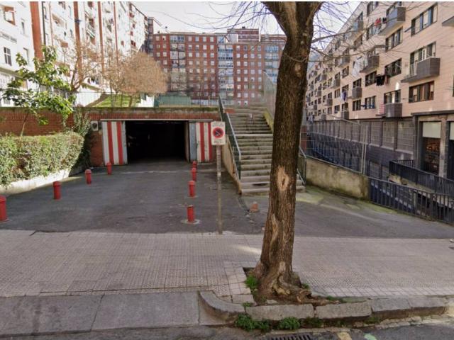 Garaje en venta en Bilbao, Santutxu