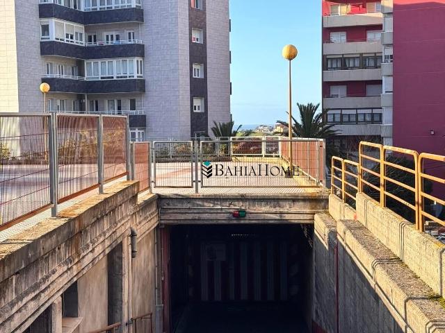 Garaje en venta en Peñacastillo, Santander