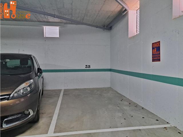 Garaje en venta en San Ildefonso, Castilla y León