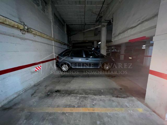 Garaje en venta en Parla, Madrid