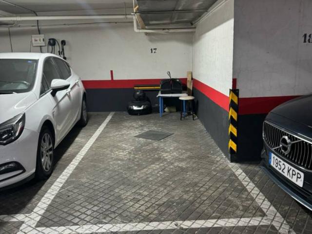 Garaje en venta en Madrid, Lista