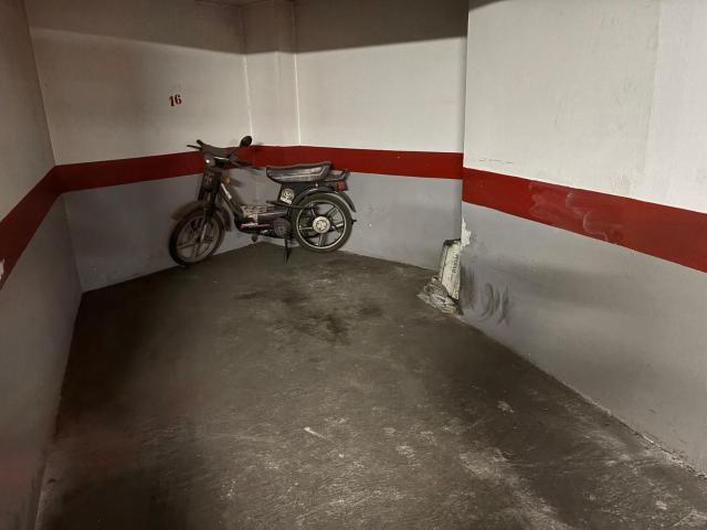 Garaje en venta en Carolinas Altas, l'Alacantí