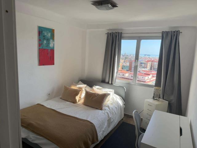 Habitación en alquiler en Bailén-Miraflores, Málaga-Costa del Sol