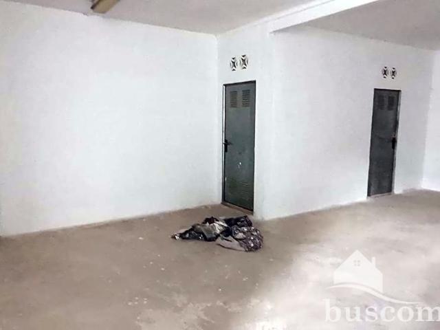 Garaje en alquiler en Linares