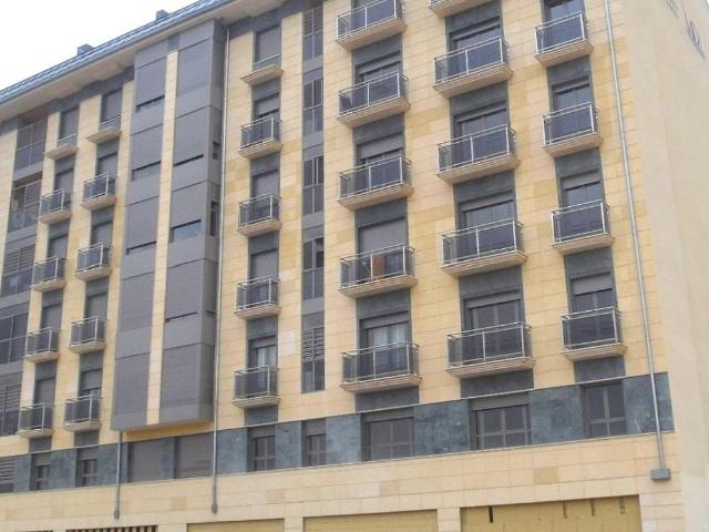 Garaje en venta en La Lastra, León