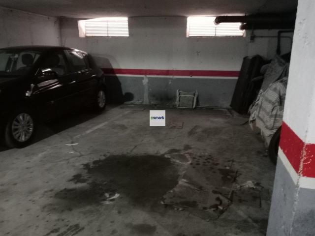 Garaje en venta en Armunia, León