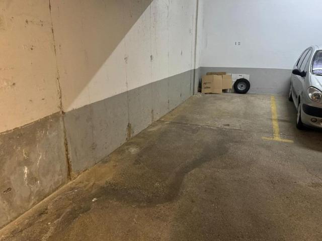 Garaje en venta en Navatejera, Villaquilambre