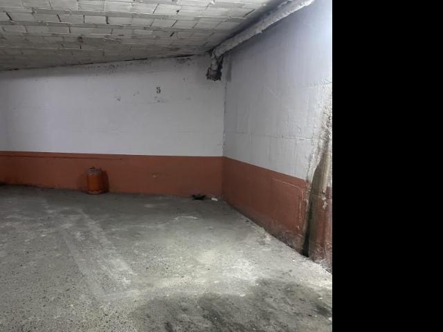 Garaje en venta en Chantría, León