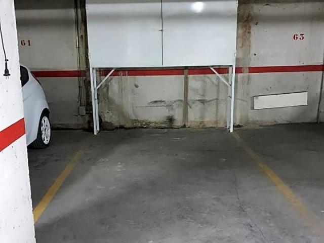 Garaje en venta en Linares, Andalucía