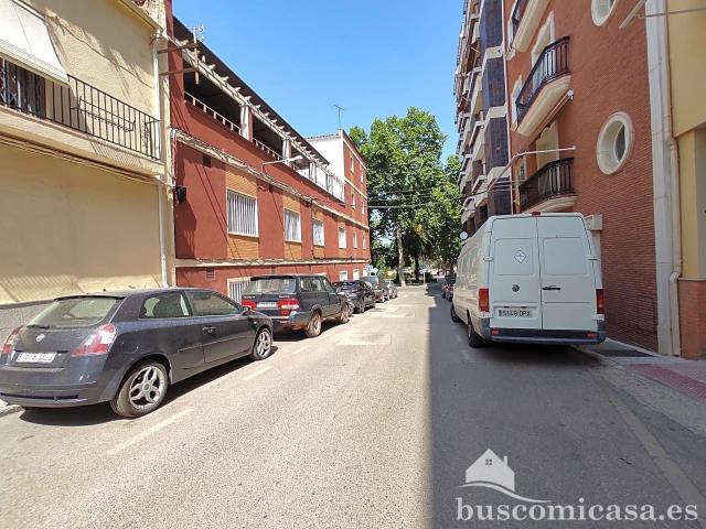 Garaje en venta en Linares, Andalucía