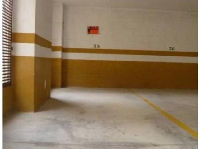 Garaje en venta en Comarca de Loja, Andalucía