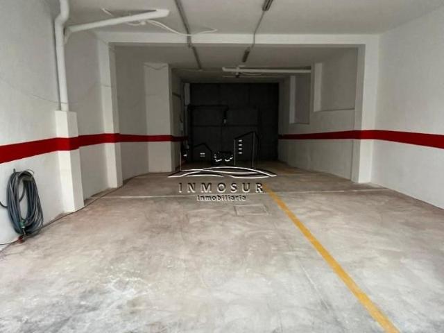 Garaje en venta en Lucena, Andalucía