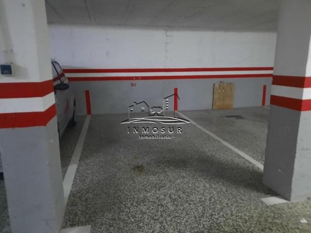 Garaje en venta en Lucena, Andalucía