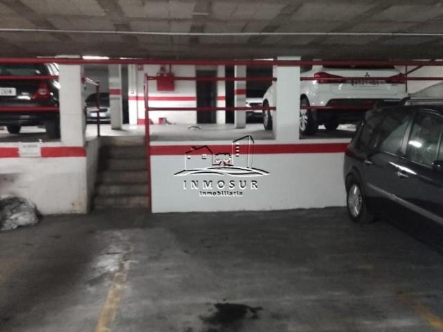 Garaje en venta en Lucena, Andalucía