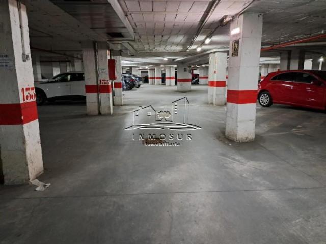 Garaje en venta en Lucena, Andalucía