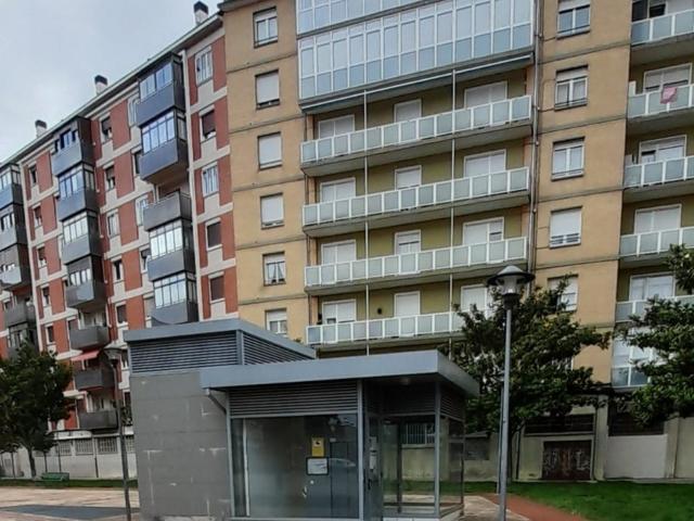 Garaje en venta en San Juan, Iruñerria