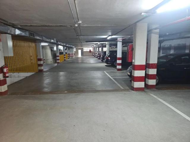 Garaje en venta en Santiago de Compostela, Santiago