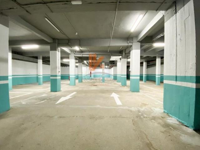 Garaje en venta en Cornes, Santiago De Compostela