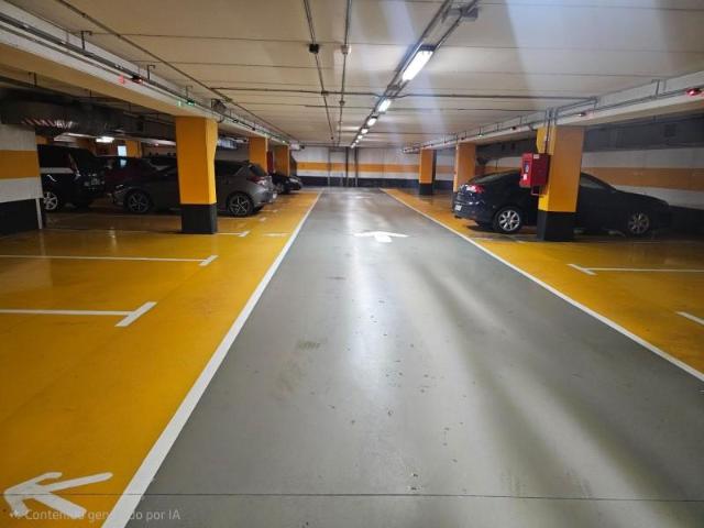 Garaje en venta en Santiago de Compostela, Santiago