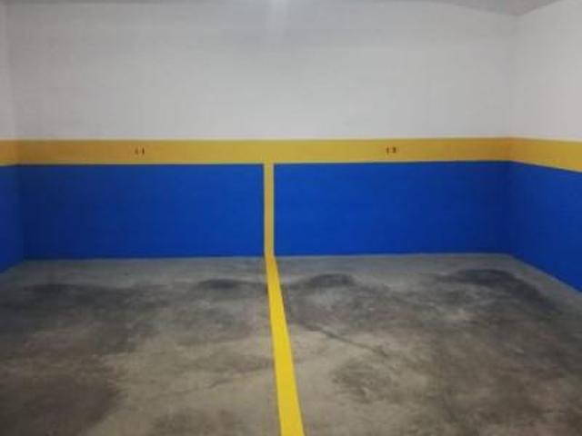 Garaje en venta en Dos Hermanas, Andalucía
