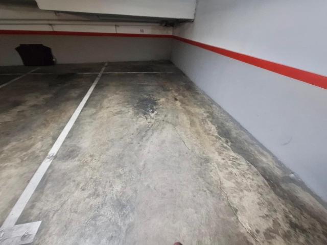 Parking en venta en Sabadell, el Poblenou