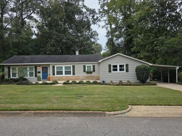 House for sale in Dothan, Alabama