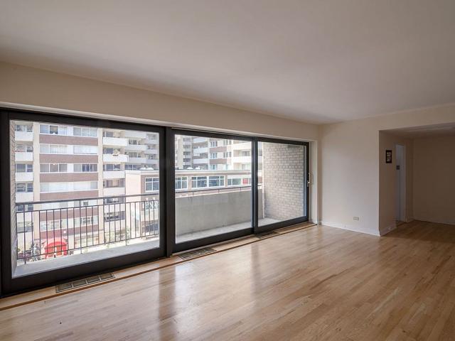 Apartment for rent in Ville-Marie, Montréal