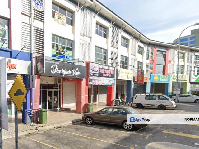 Shop for rent in Country Heights Damansara, Kuala Lumpur